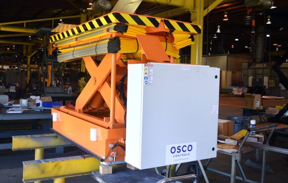 Manual vs. Automated Control Systems in Material Handling