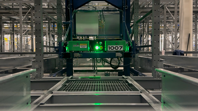 BoxLogic 1 Seamless Integration of VRCs into a BoxLogix-Driven AMR System